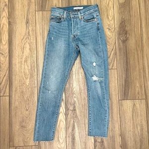 🔥LEVI’S WEDGIE SKINNY JEANS 🔥 sz 25
